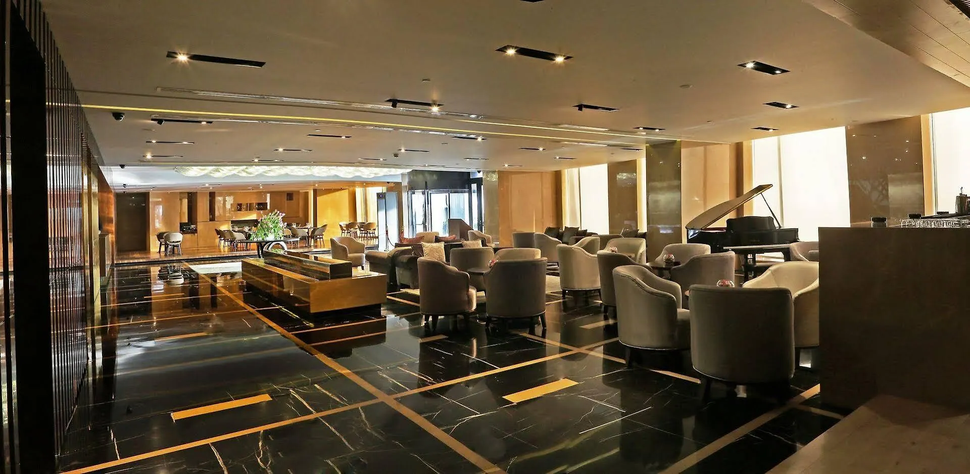 Lancaster Plaza Beirut Hotel 5*,