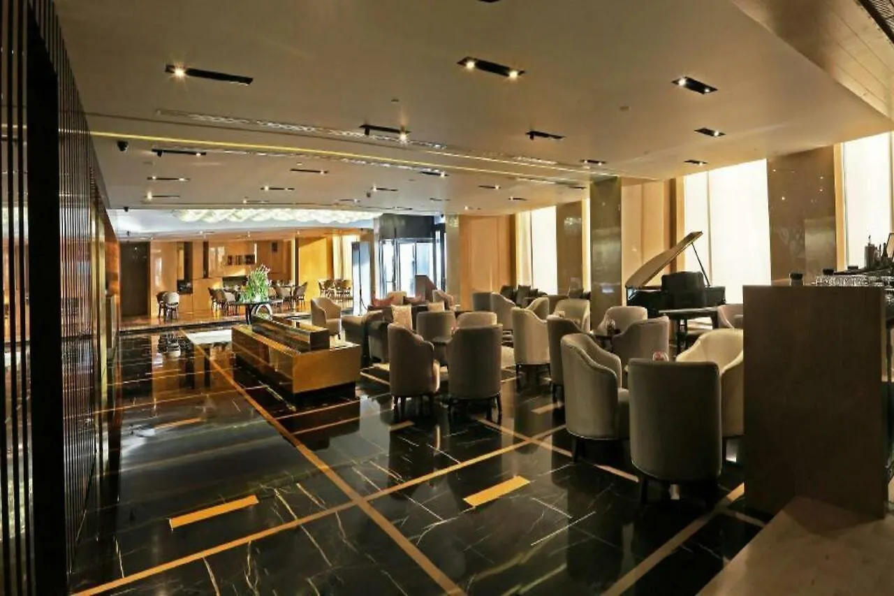 Lancaster Plaza Beirut Hotel 5*,